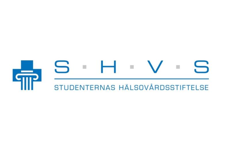 SHVS blå logotyp på vit bakgrund.
