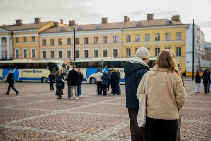 Andra stadiets studerande på Senatstorget
